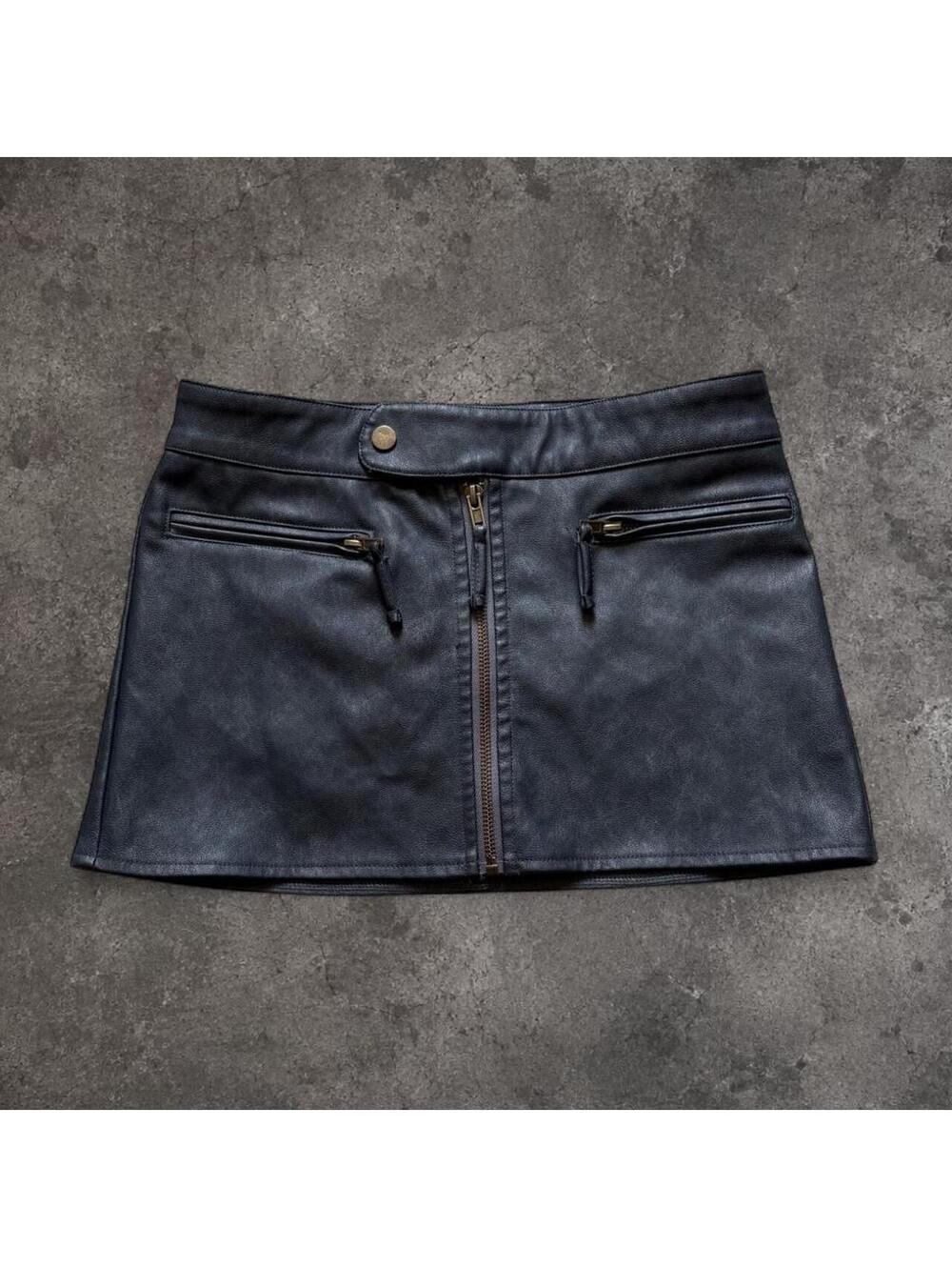 Beautiful Edikted black leather mini skirt with zipper detail